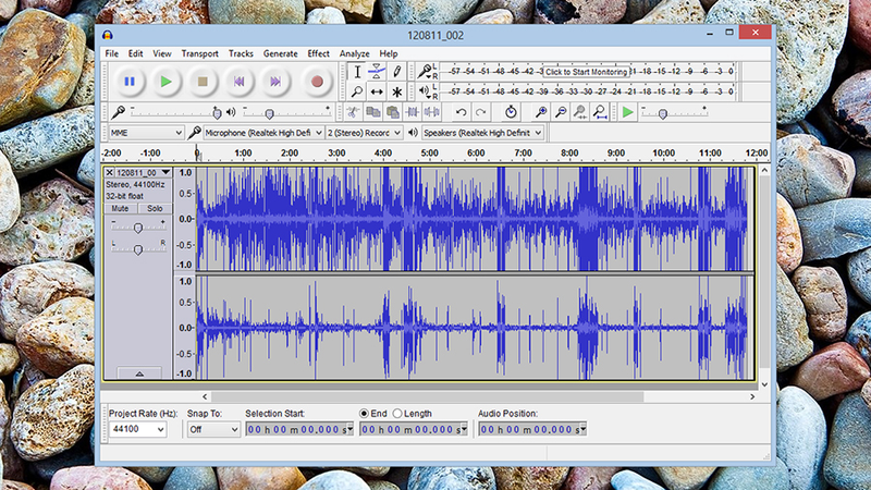 Illustration for article titled How To Use SoundCloud to Start Your Own Podcast for Free